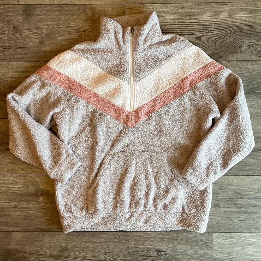 Shop The Mint Women’s Long Sleeve Quarter Zip Sherpa Jacket Chevron Medium